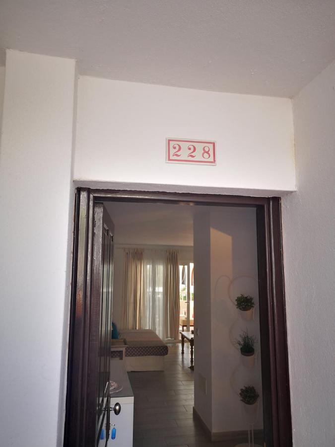 Comfortable Cleo Apartment With Large Terrace Costa Teguise Exterior foto